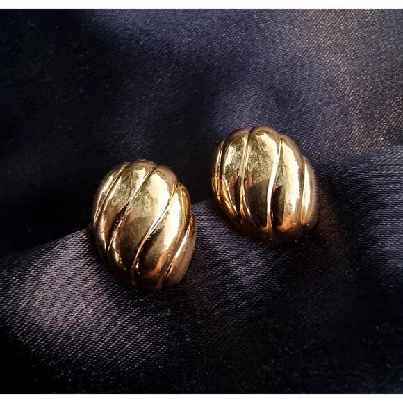 Vintage NAPIER 1990s Signed Gold Toned Earrings - Picture 2 of 7